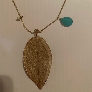 🍉 Gold leaf necklace w/ pearl & aqua stone!